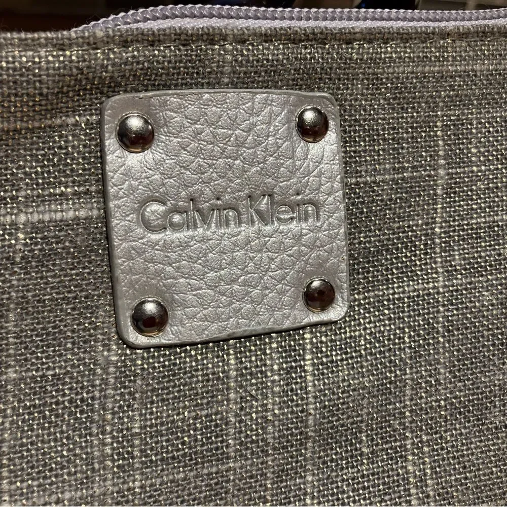 Calvin Klein clutch, silver, excellent condition - Picture 4 of 4